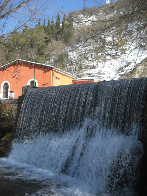 La Casa Sul Lago Posta Fibreno Exteriör bild