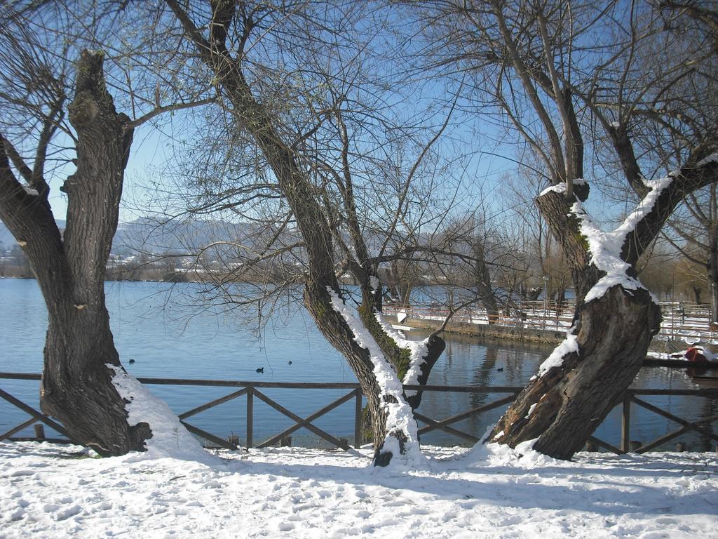 La Casa Sul Lago Posta Fibreno Exteriör bild